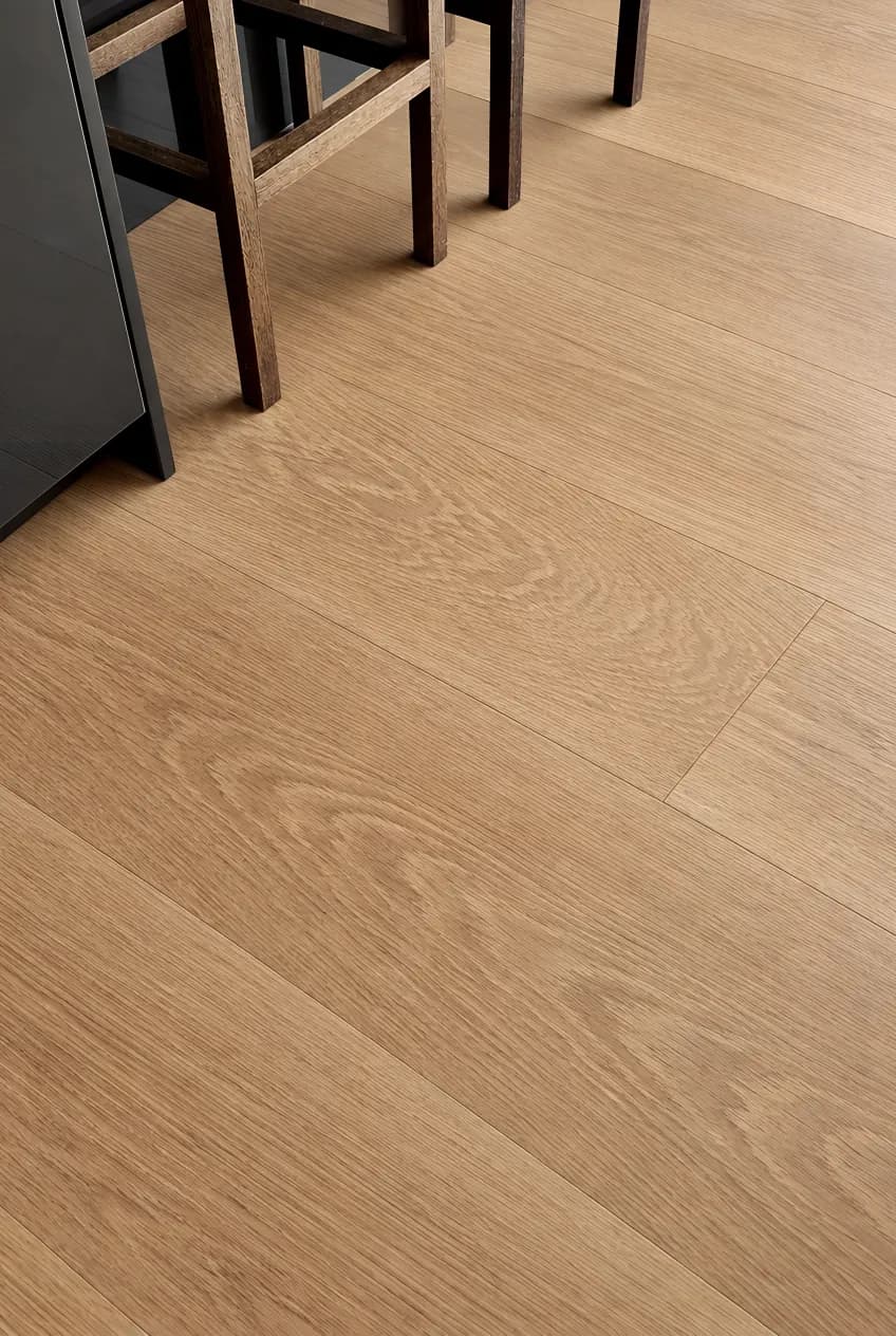 Natural, plankegulv i eg